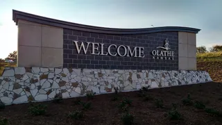 Olathe, KS lawn care and landscaping